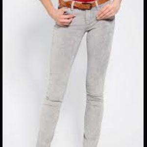 BDG Cigarette jeans