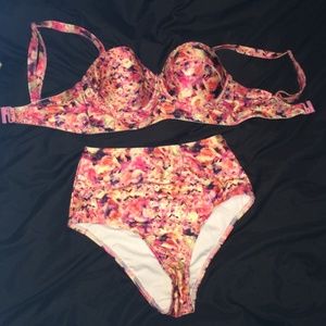High waisted bikini