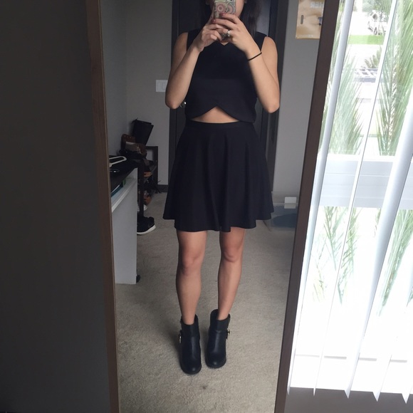 Black circle skirt - Picture 2 of 3