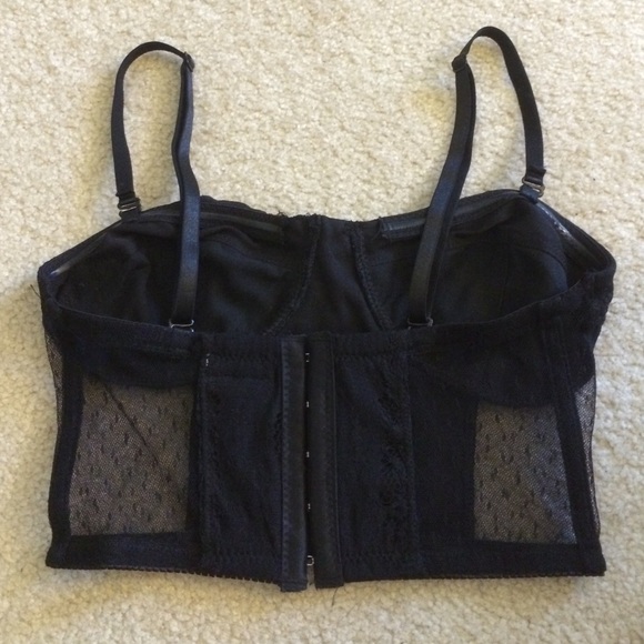 Brand new UO black lace bandeau top M - Picture 2 of 7