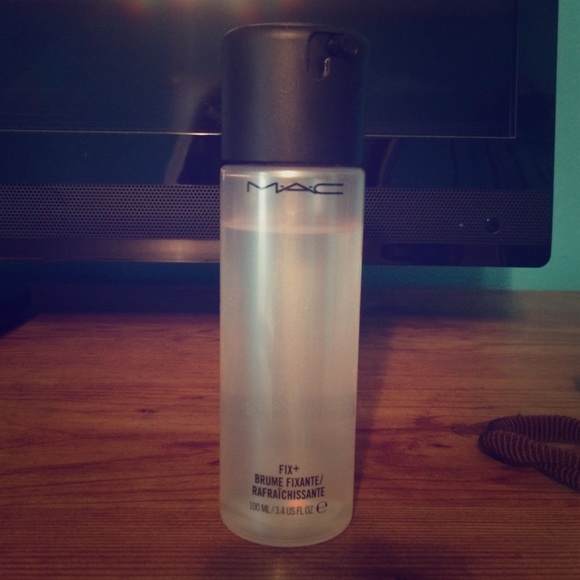MAC Fix+ Spray for LIAPESCHON