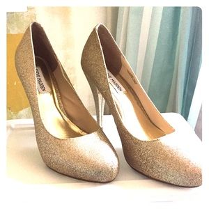 Steve Madden Unityy Pump