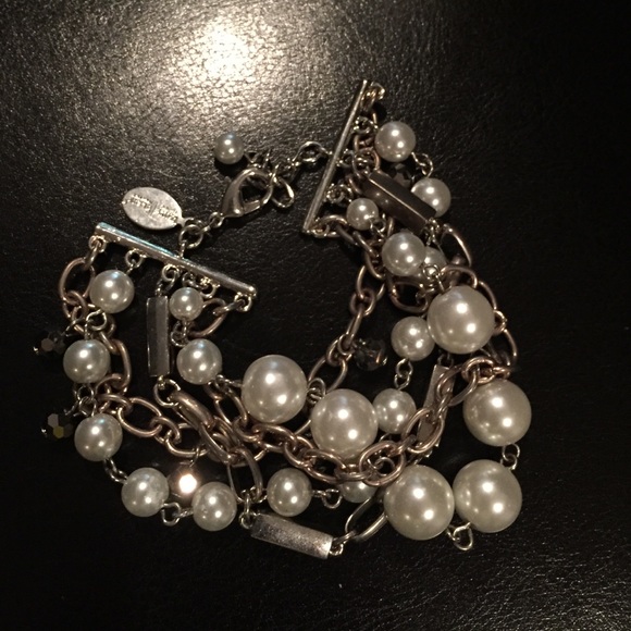 5 Strand Pearl Bracelet