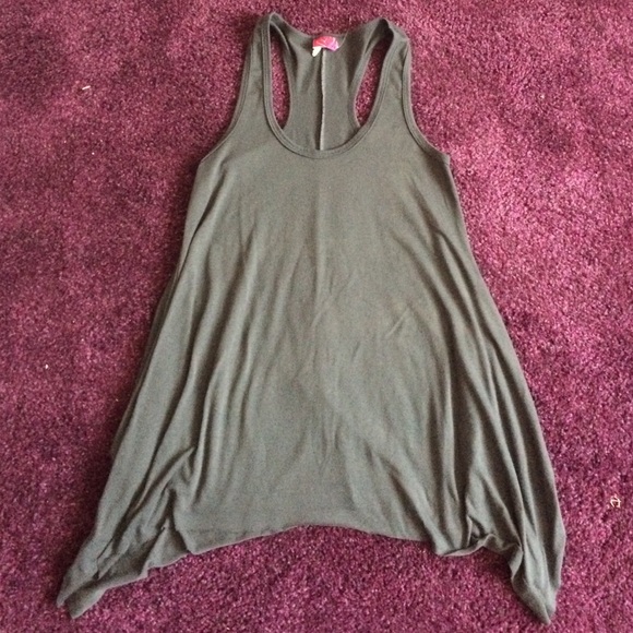 Grey tank