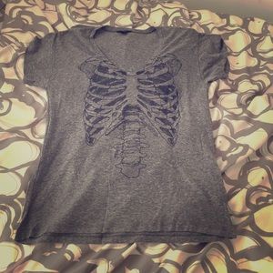 SKELETON grey v-neck tee
