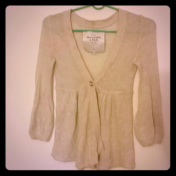 Abercrombie & Fitch Beige Knit Sweater