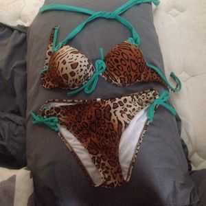 2 piece swimming suit