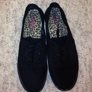 Van themed shoes