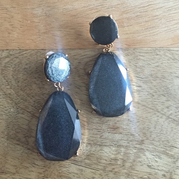 ALDO Graphite grey earrings