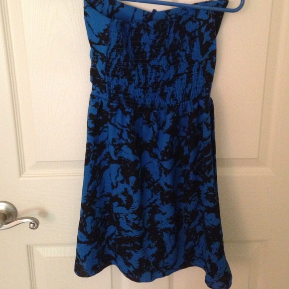 Strapless print dress - Picture 2 of 2