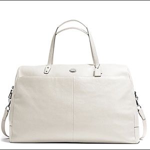 🎊HP🎊 COACH Pebbled Leather Large Boston