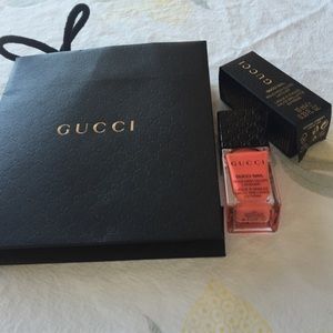 Gucci crushed Coral!