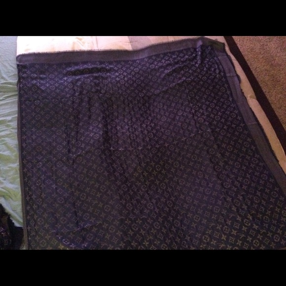 Louis Vuitton large shawl scarf blue silver