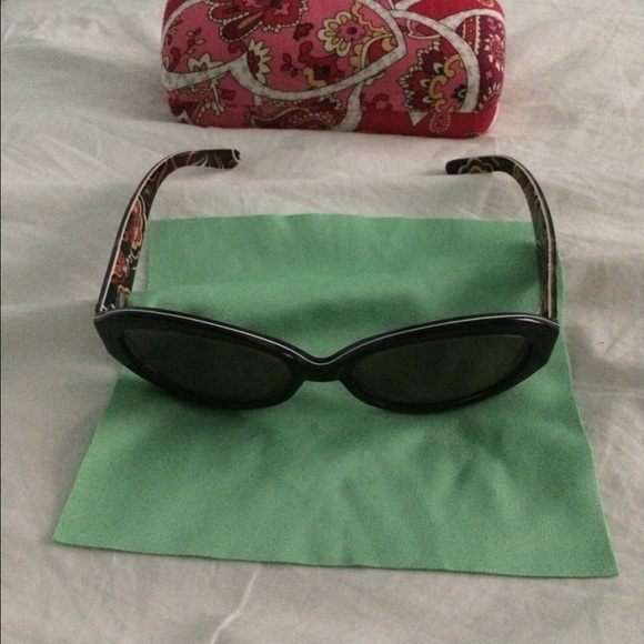 Vera bradley sun glasses with hard case!