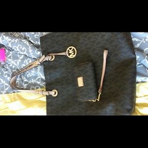 Michael Kors signature tote bundle!