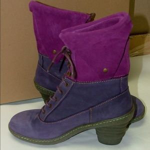 El Naturalista two tone purple boots