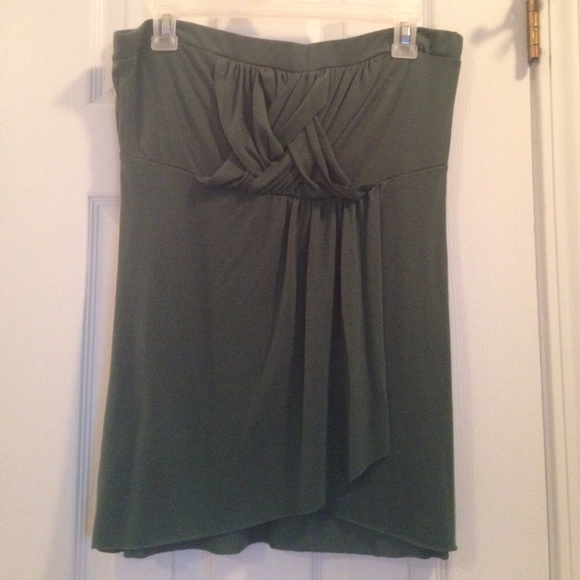 Charlotte Russe tube top. Hunter green. - Picture 1 of 3