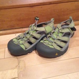 New keen outdoor shoes