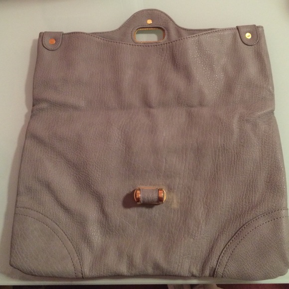 SOLD-HP 8/1 🎉 Urban Expressions Grey Clutch - Picture 3 of 4