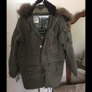 Cold weather jacket. Men's or women's.