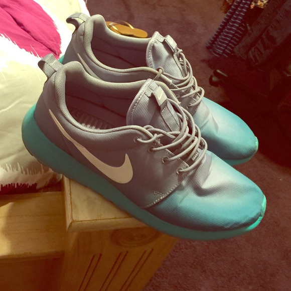 Roshe Run Nikes