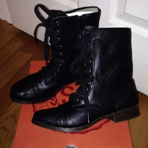 REDUCED!!! Black Boots NIB