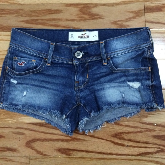 Hollister Shorts - size 00 - worn one time