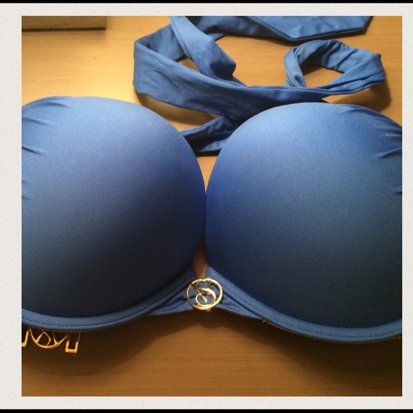 VS Bombshell Bikini Top NWOT