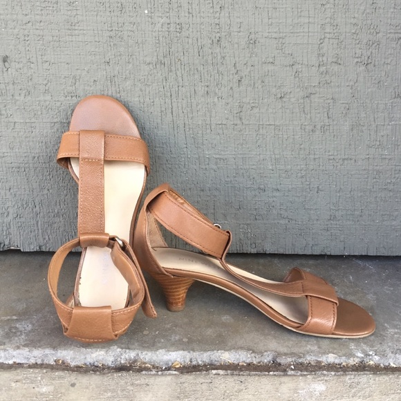 Nine West Leather Tan Heels Size 5