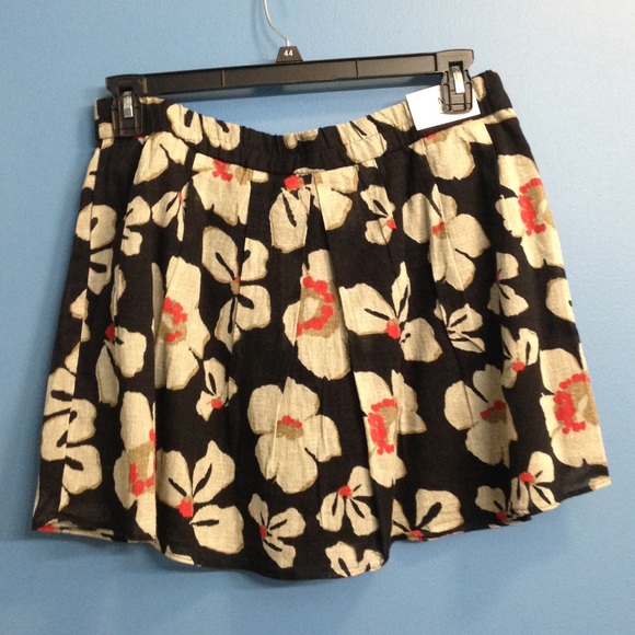 Floral skirt🌺
