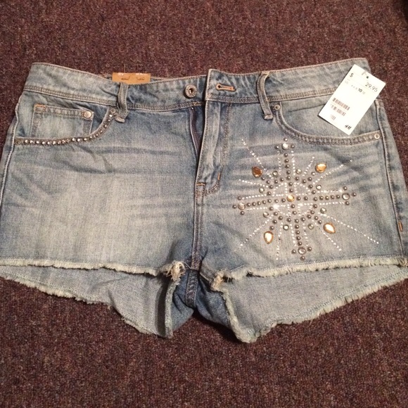 Blue denim stuffed shorts