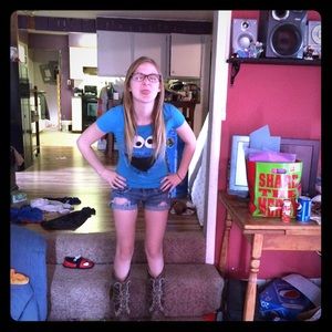 Meet your seller❗️❗️❗️