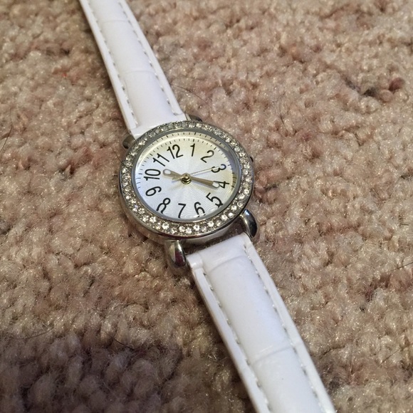 Watch - Picture 2 of 4