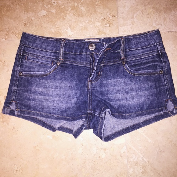 Mudd blue jean shorts!