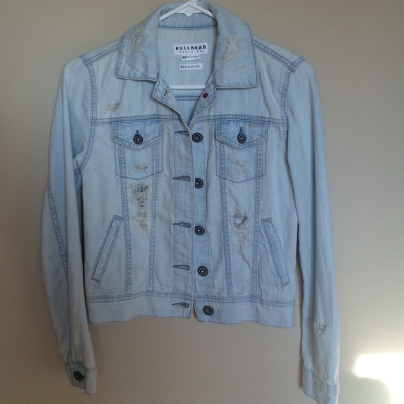 Bullhead light wash distressed denim jacket