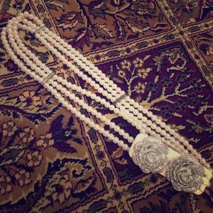 Pearl stretchy belt with swavroski