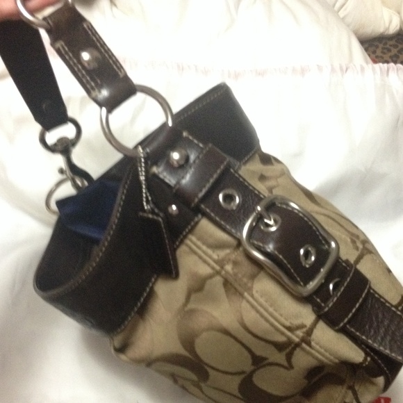 Coach/ Zoe - Picture 2 of 4