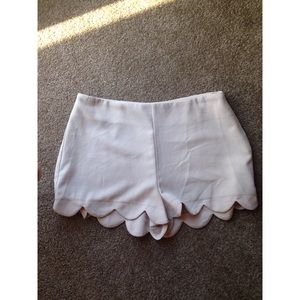 🚫SOLD ON VINTED🚫White Shorts