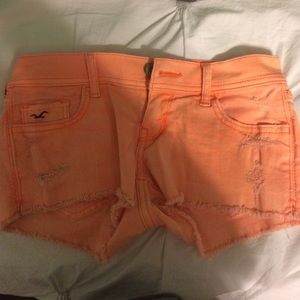Hollister Coral Colored Short Shorts