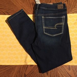 NWT American Eagle Dark Wash Skinny Jeans