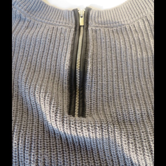 Gray Cropped Ribbed Zip-Back Pullover - Picture 3 of 4