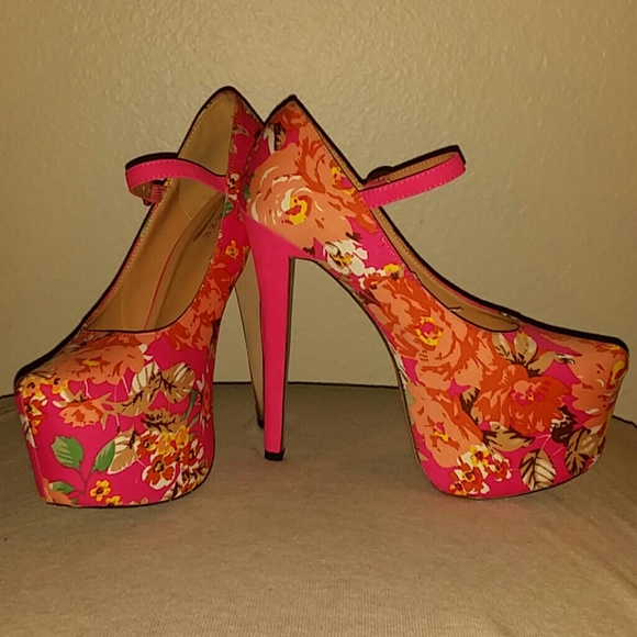 Pink GLAZE Floral platforms.