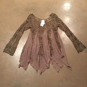 Crochet long sleeved top