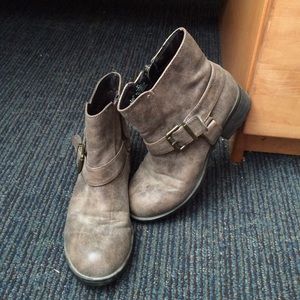 Rustic NICOLE short boots