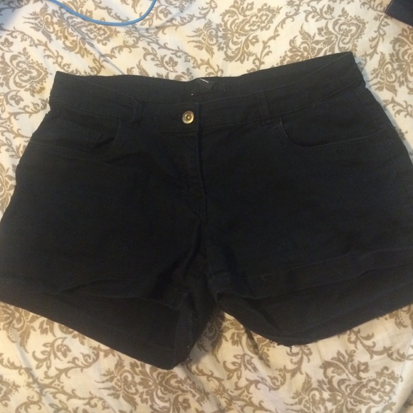Black shorts . Size :8 , H&M