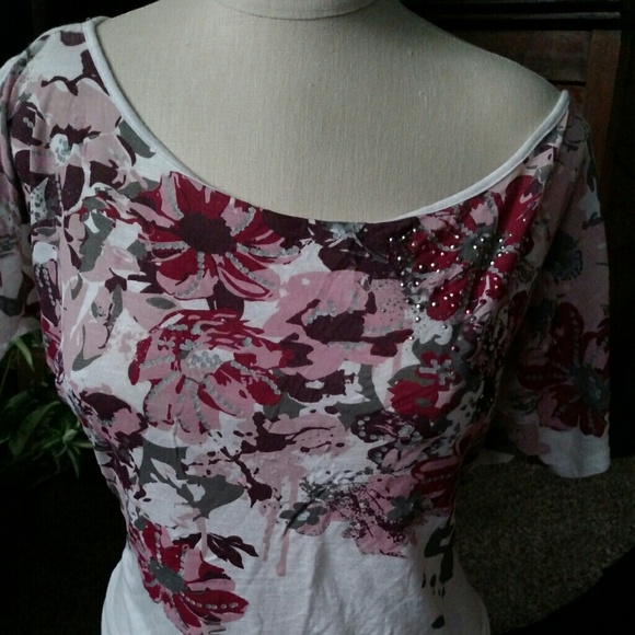 Floral butterfly sleeve top