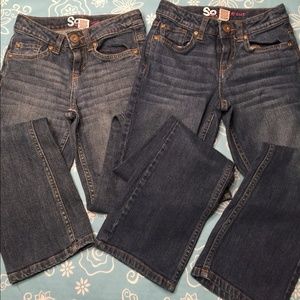 2 pair of jeans