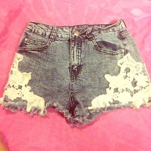 Boom Boom Jeans high waisted shorts (lace details)