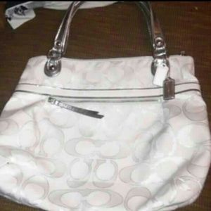 TRADED LOCALLY! GUC Authentic Coach Purse