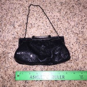 Black shiny Limited Clutch with chain